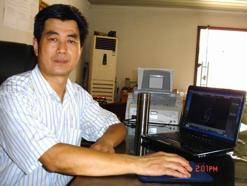 浙江松陽永新機(jī)械廠總經(jīng)理潘永鑫